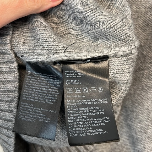 H&M Wool Blend Gray Crop Sweater size S - Picture 4 of 7